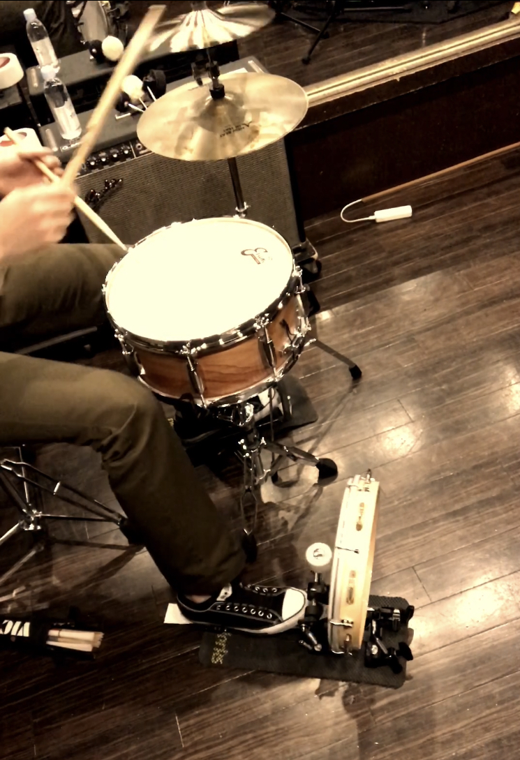 運べるドラムセット】パンデイロをバスドラムにして小口径ドラムセットを組んでみた | 独学でスイベル奏法を習得するブログ